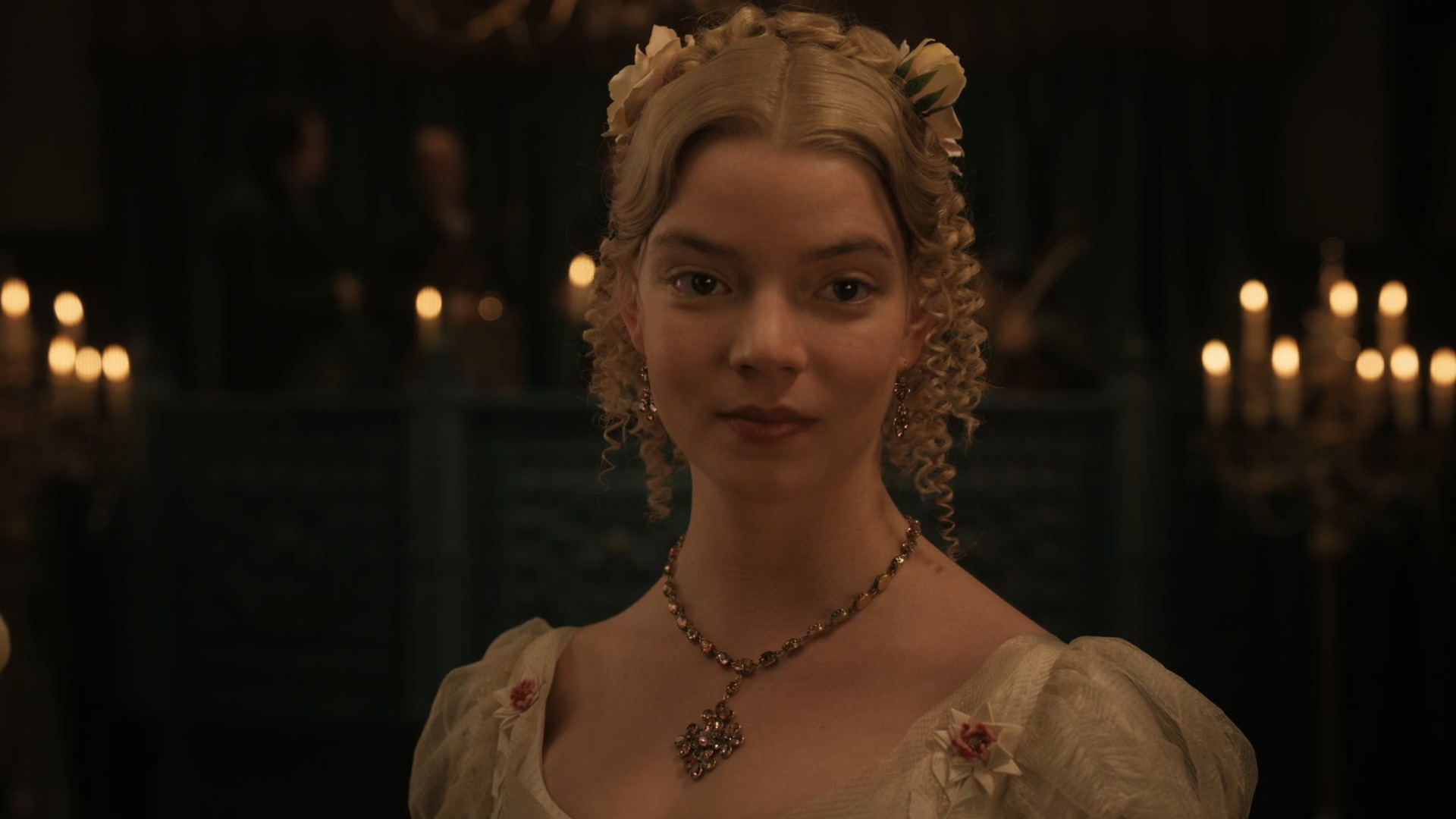 爱玛 (2020) 1080p AC3 zho, zho, eng.mkv_20241022_172242.650_看图王.jpg