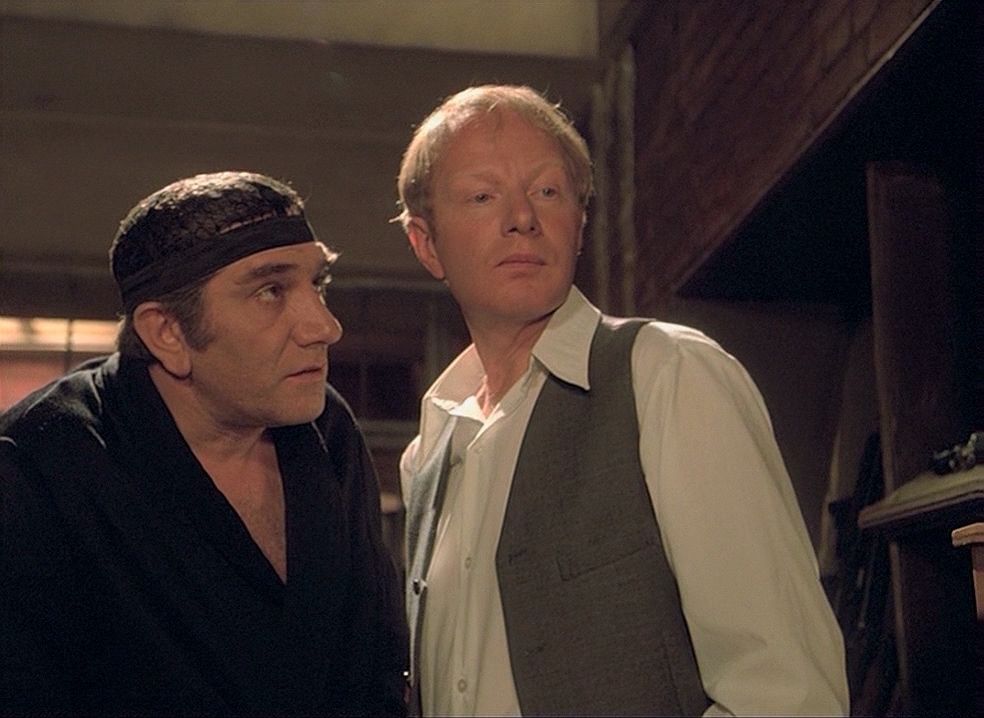 【德黑兰43年】前苏联.法国.瑞士.西班牙 Тегеран 43_1980-WEBRip 720p (1).mkv.jpg