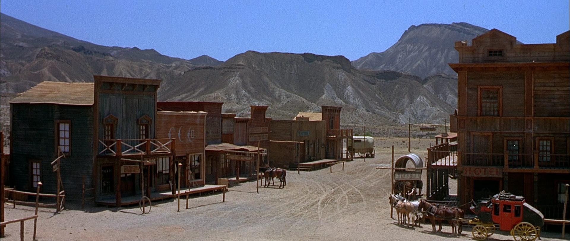 黄昏双镖客.For.a.Few.Dollars.More.1965.BluRay.1080p.x265.10bit.2Audio.MNHD-FRDS..jpg