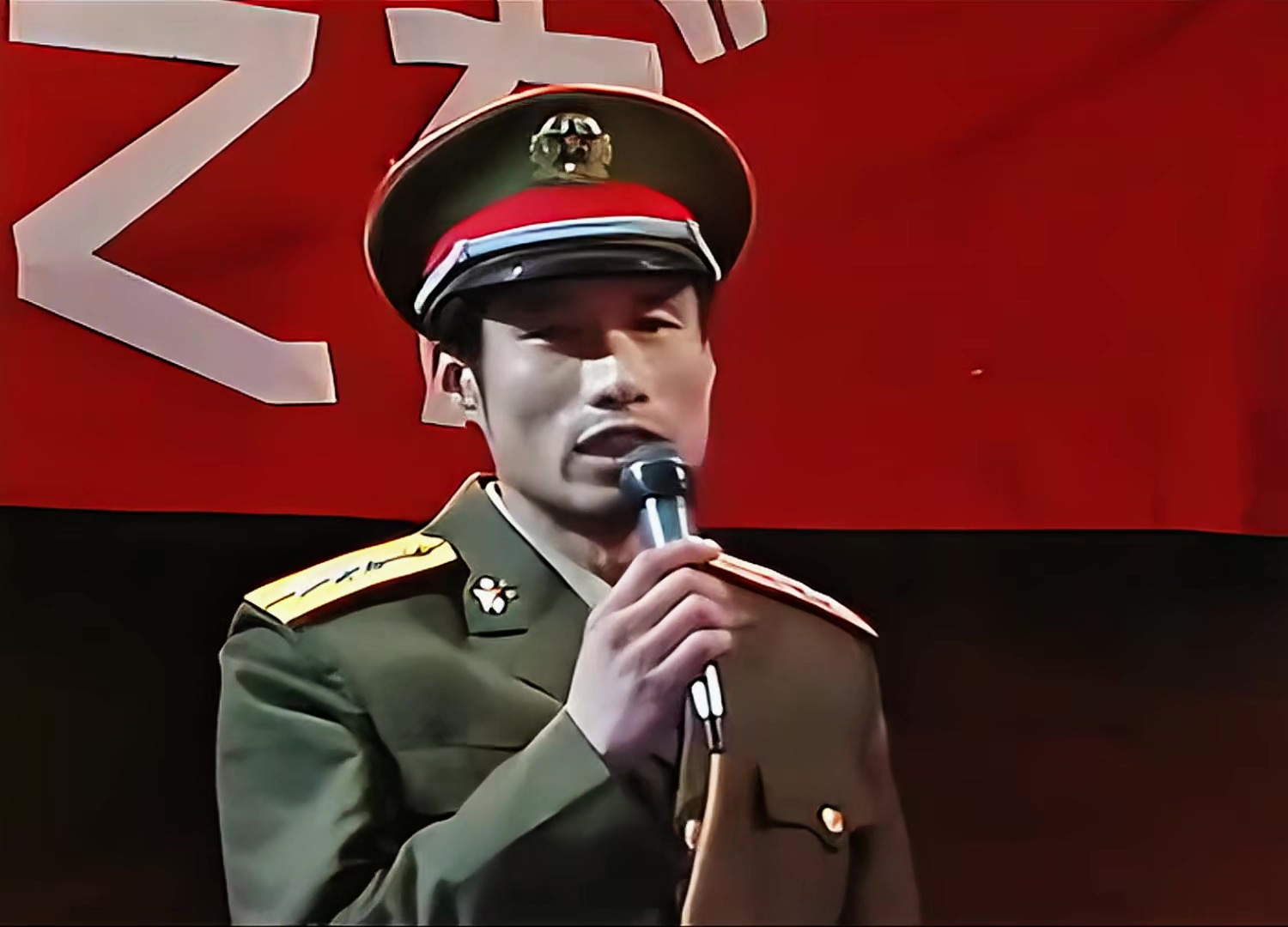 02 我是一个兵.mp4_20250315_145446.303.jpg