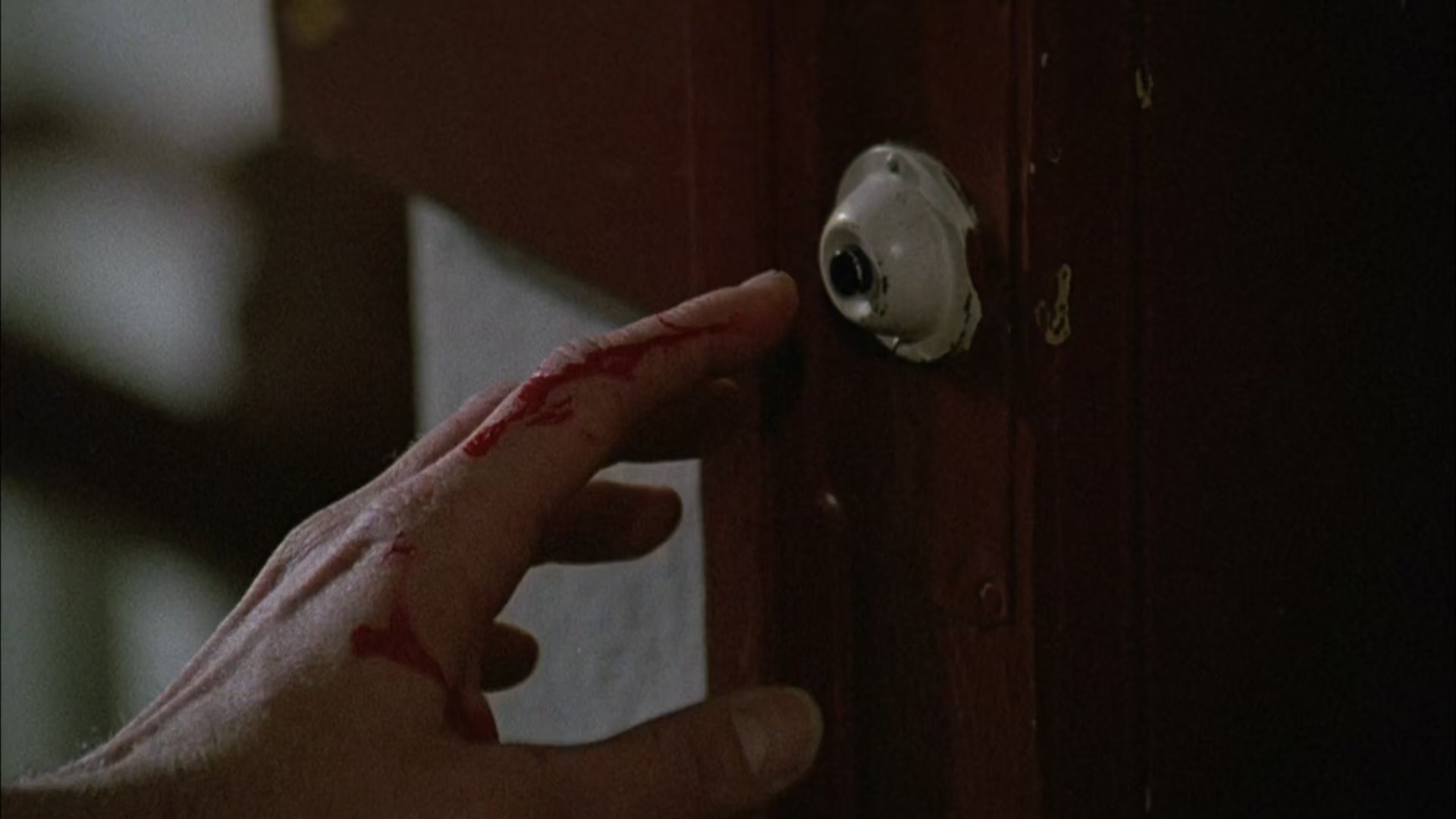 思想问题 (1985) 1080p [AC3, AAC] [zho, eng].mkv_20250317_183519.975.jpg