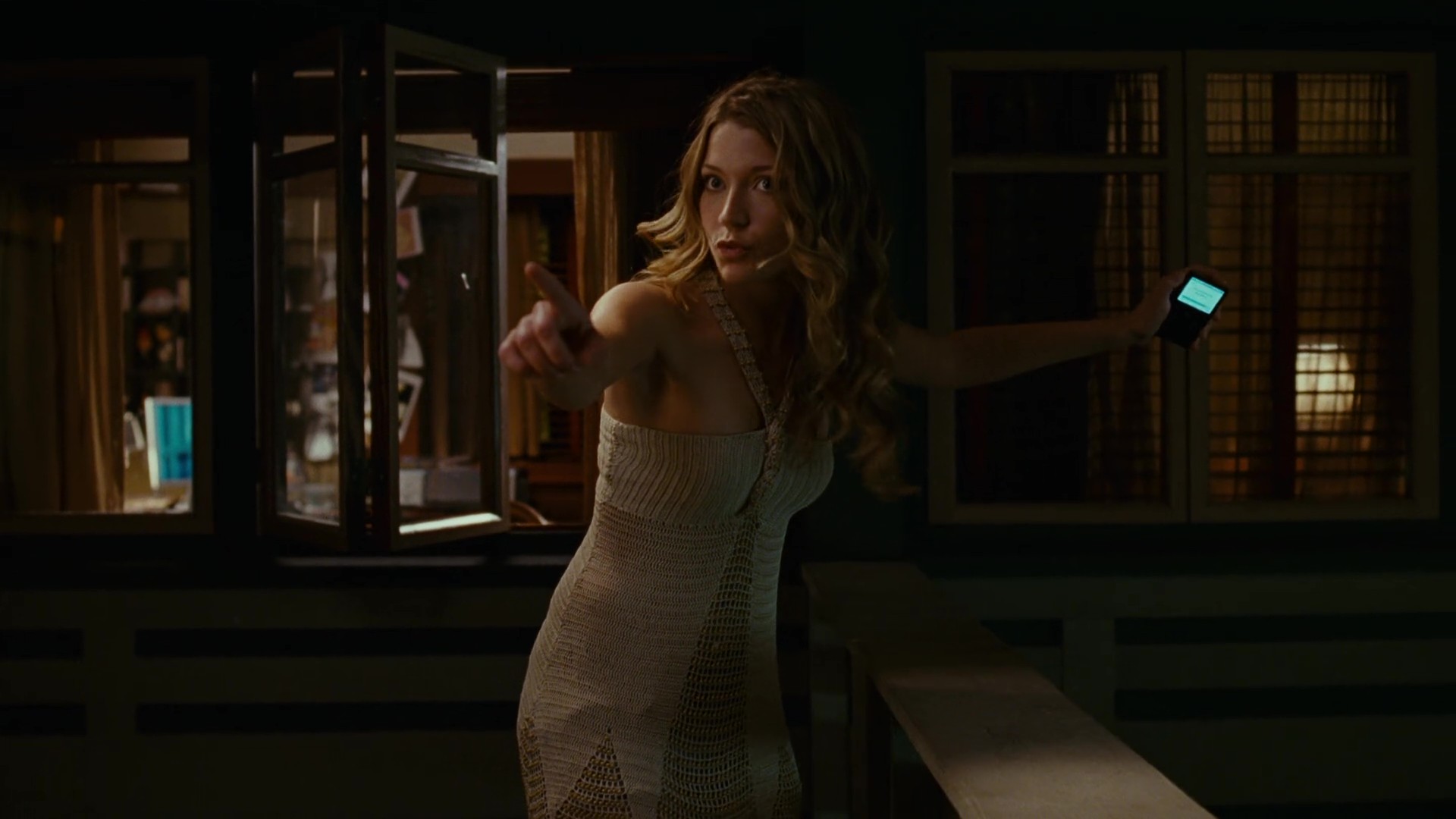 H 后窗惊魂-2007 - frame at 57m58s.jpg