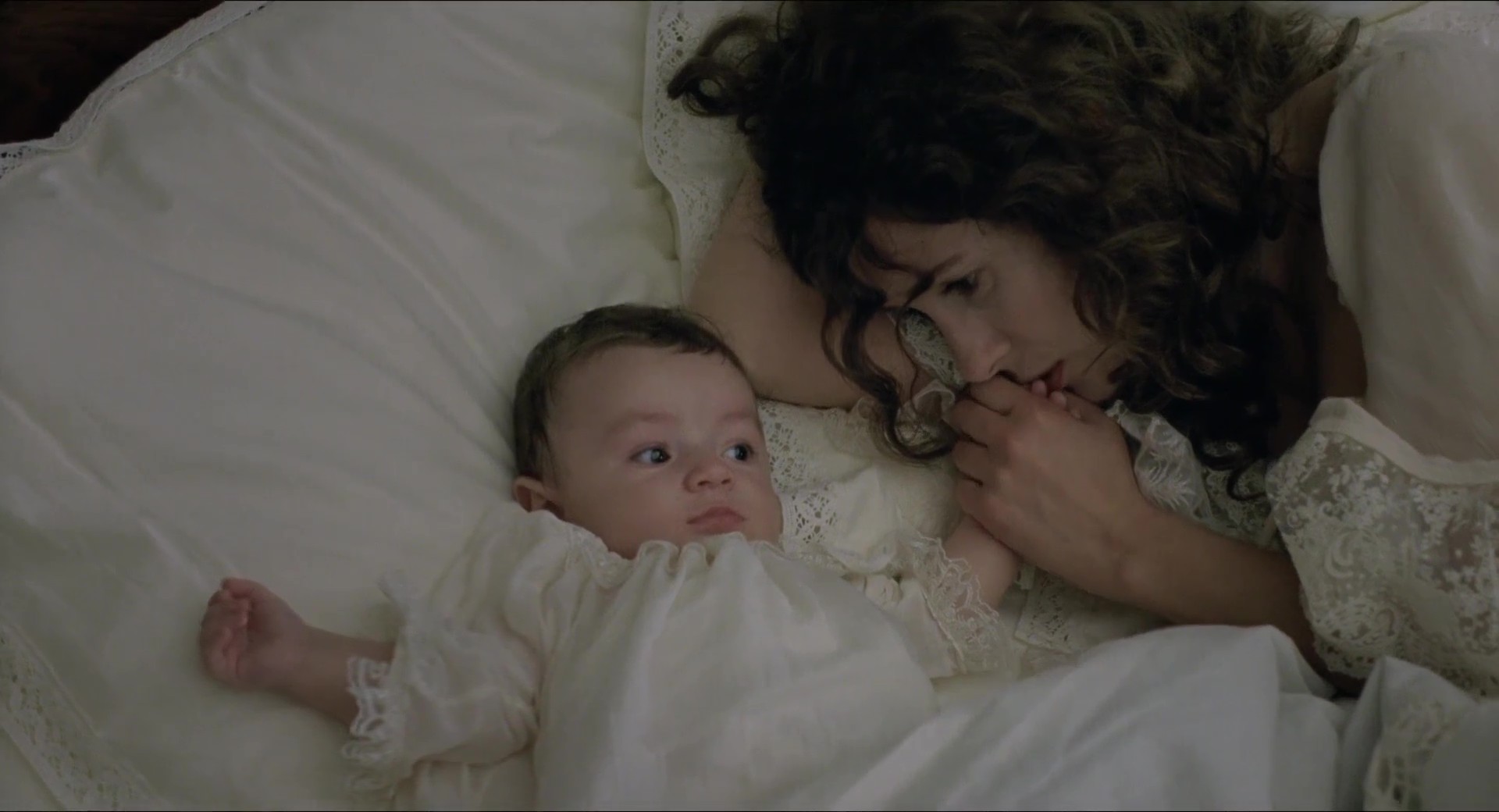 S 上帝深爱鱼子酱-2011 - frame at 52m44s.jpg