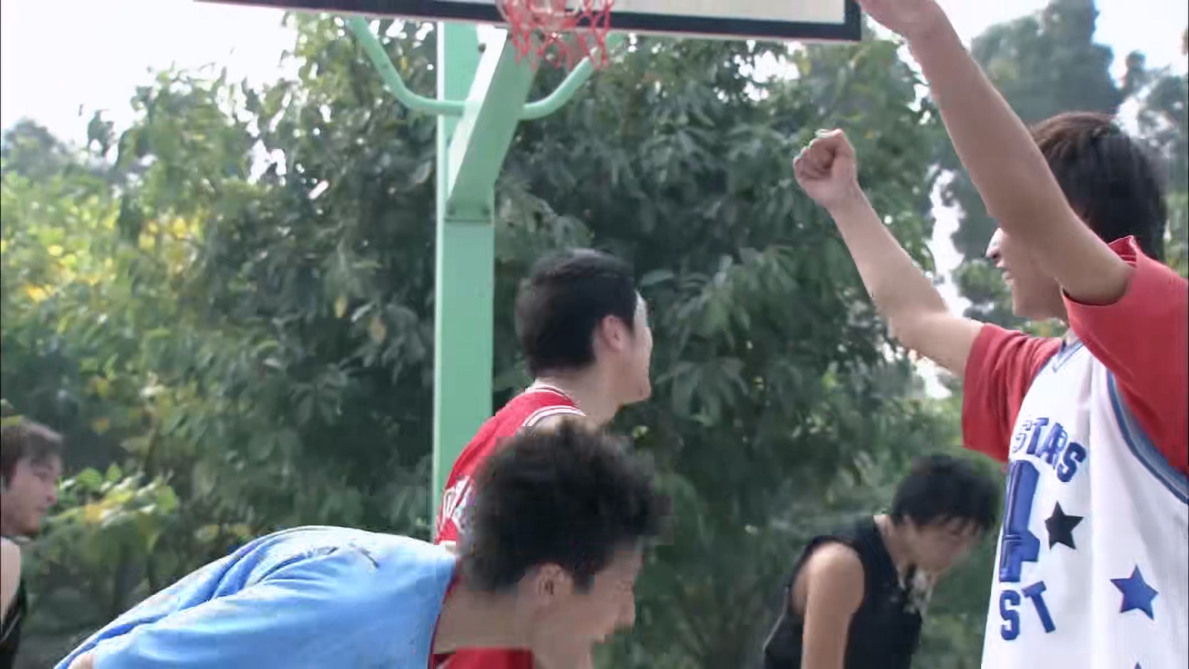 篮球公园.mkv_20250401_104724.302.jpg