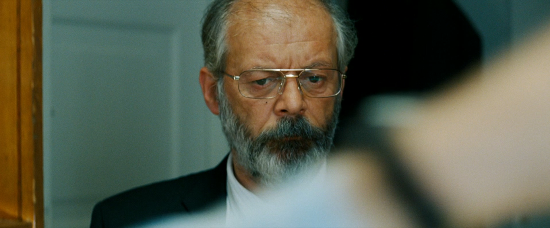 阿曼尼亚：欢迎来到德国 (2011) 1080p [AAC, AC3] [zho, tur] h265.mkv_20250405_184808.145.jpg