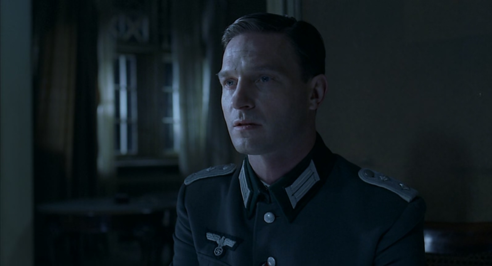 钢琴家.The.Pianist.2002.1080p.BluRay.x265.3audio-RARBG特效字幕 (1).mkv_20250411_.jpg