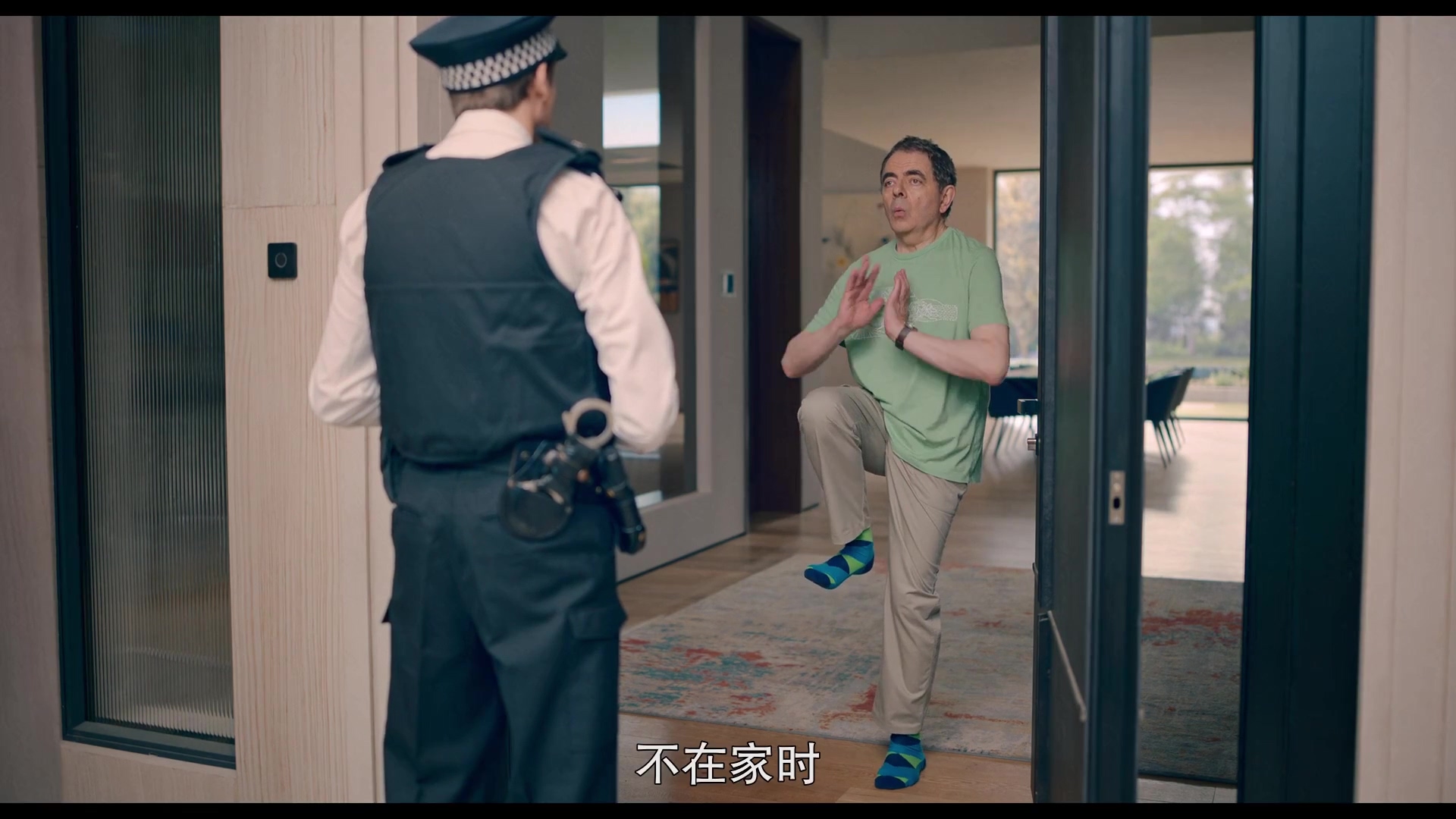 人来蜂 憨豆.MP4_20250411_005707.332.jpg