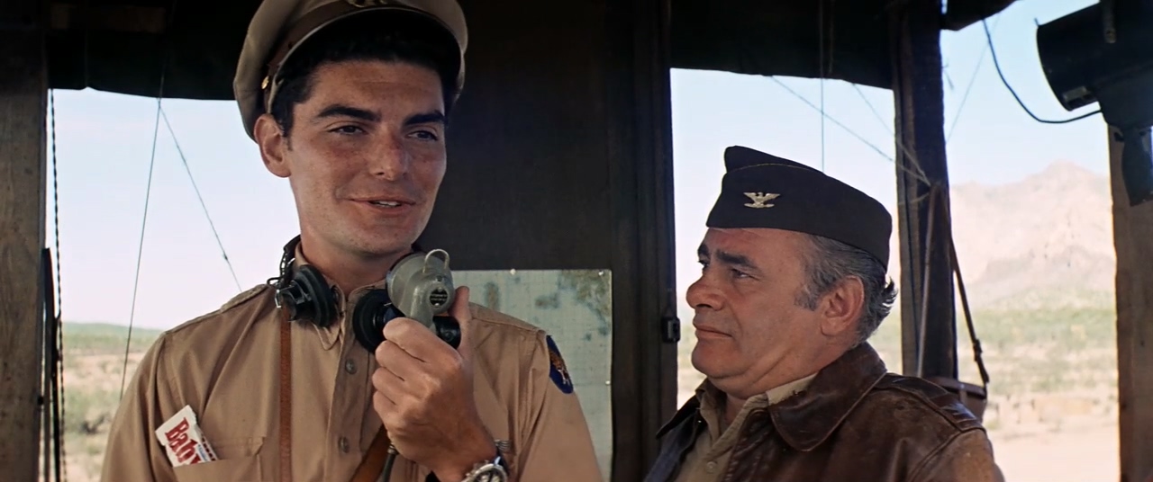 Catch-22.1970.720p.WEB-DL.HDCLUB.mkv_20250413_170429.885.jpg