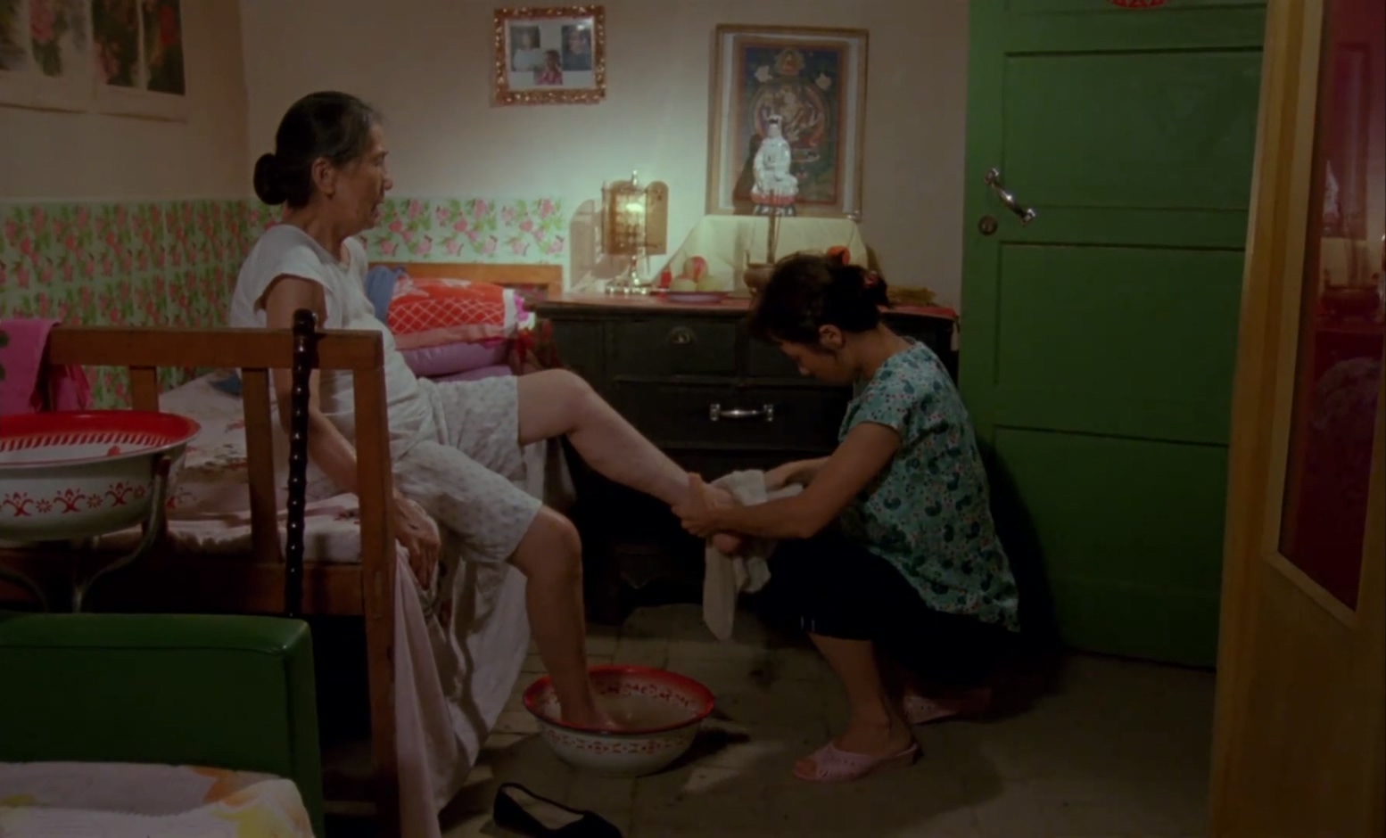 女皇陵下的风流娘们 1992.mp4_20250418_111653.402.jpg