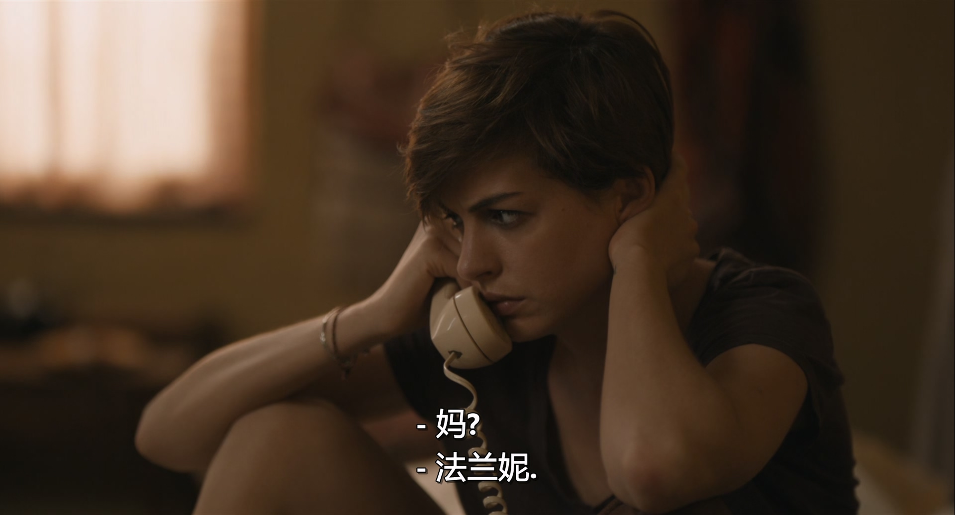 一曲倾情.Song.One.2014.1080p.BluRay.x265-RARBG.mp4_20250419_012556.313.jpg