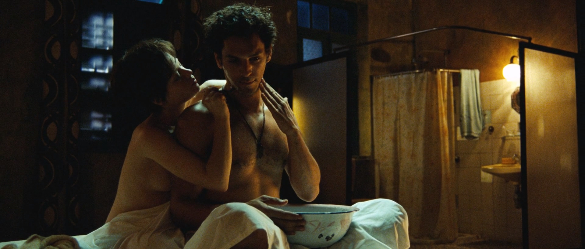 决战豪门 Largo Winch(2008) (1).mkv_20250428_194404.433.jpg