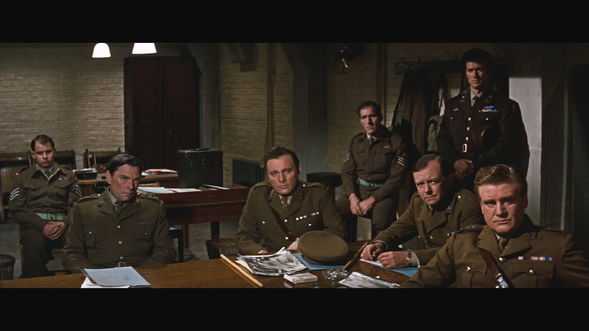 Where.Eagles.Dare.1968.Bluray.1080p.DTS-HD.x264-bylh.mkv_20250503_153607.324.jpg