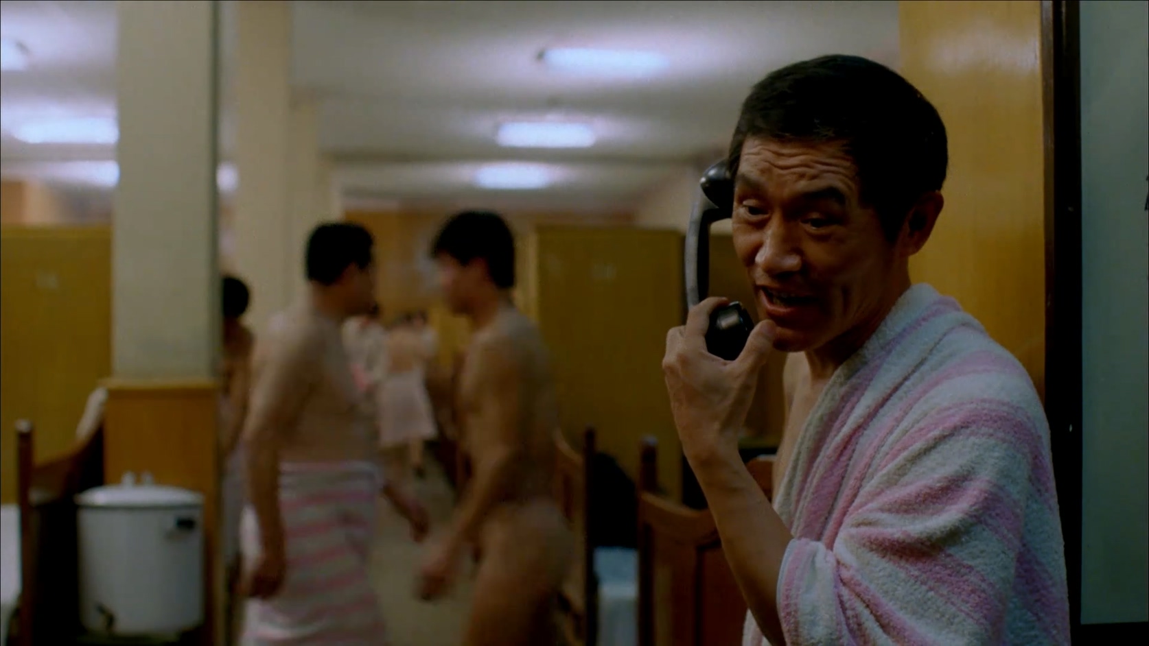 让世界充满爱 1987.mp4_20250504_111600.312.jpg