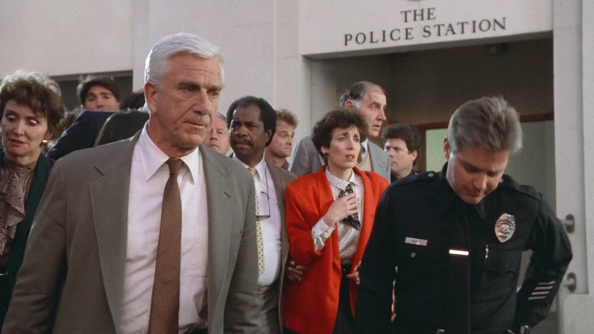 《白头神探1 国语版》1080P国语配音.mp4_20250505_195539.265.jpg