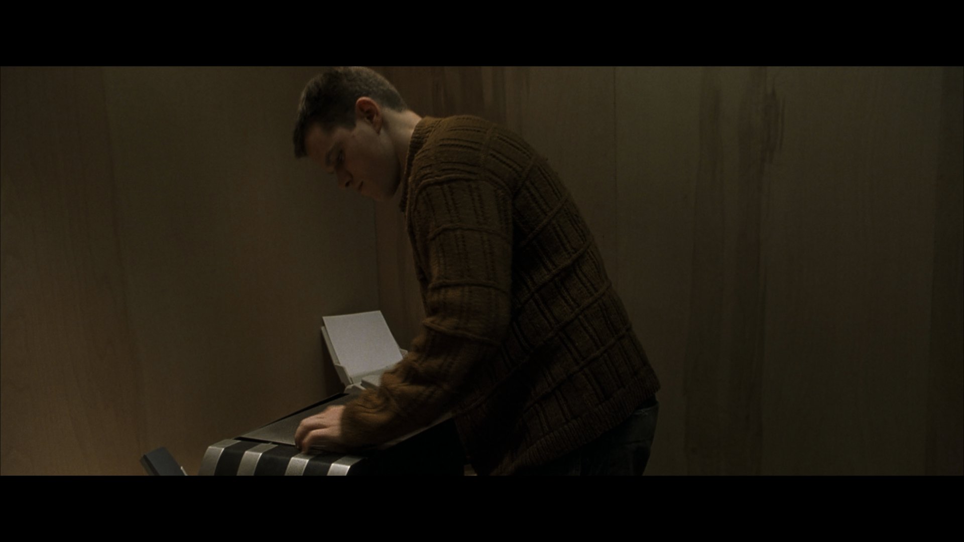 谍影重重 (2002).mkv_001557.957.png