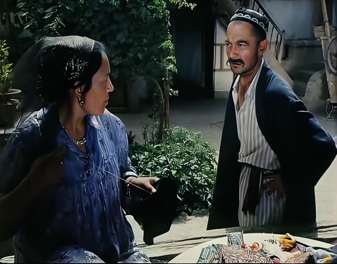 钱这东西 1985.mp4_20250509_150730.313.jpg