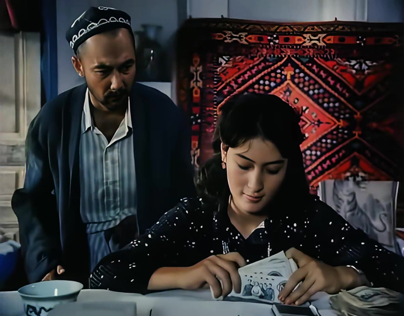 钱这东西 1985.mp4_20250509_150940.020.jpg