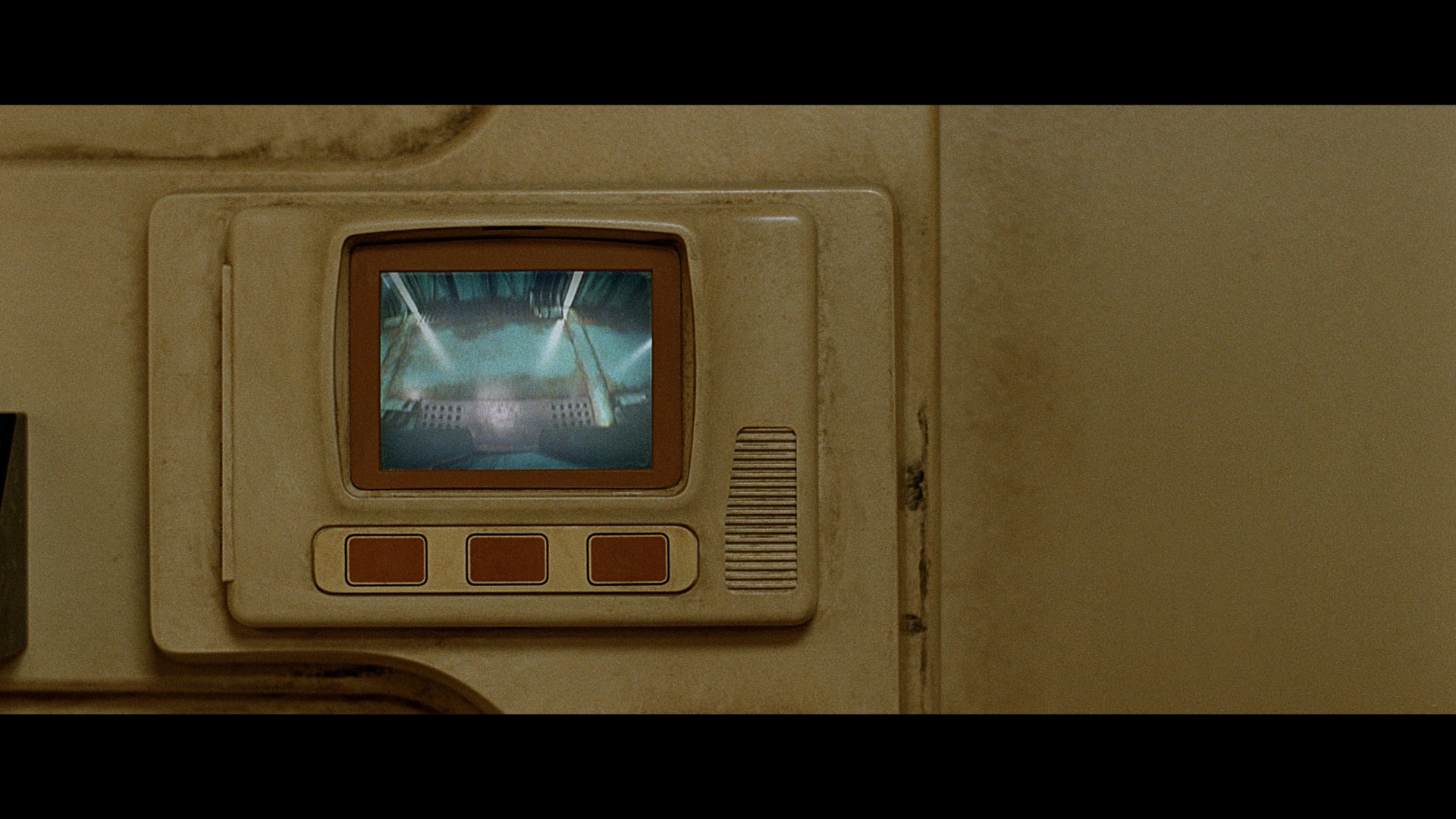 第五元素 (1997) - 美版高码全景声.mkv_001903.059.png