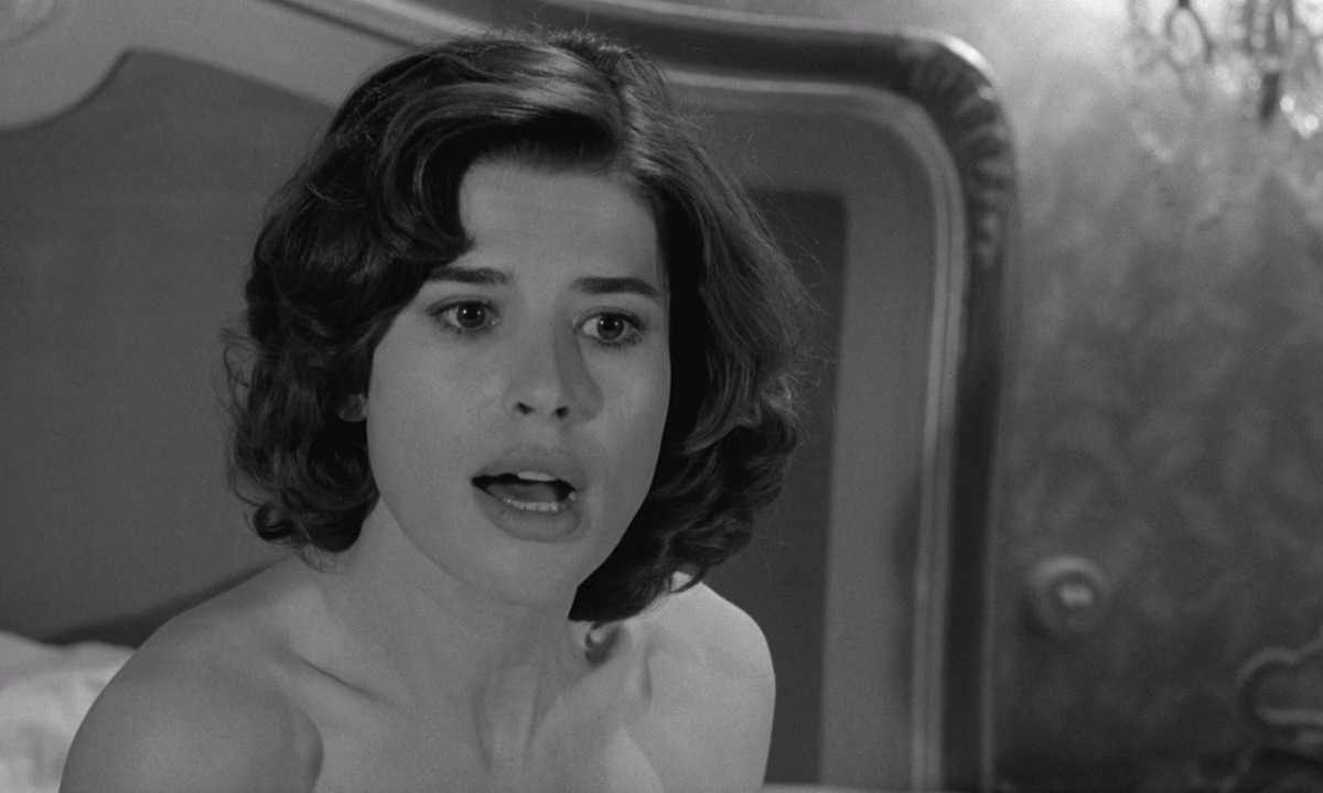 vivement.dimanche.1983.french.720p.bluray.x264-rough (1).mkv_20250511_172127.375.jpg