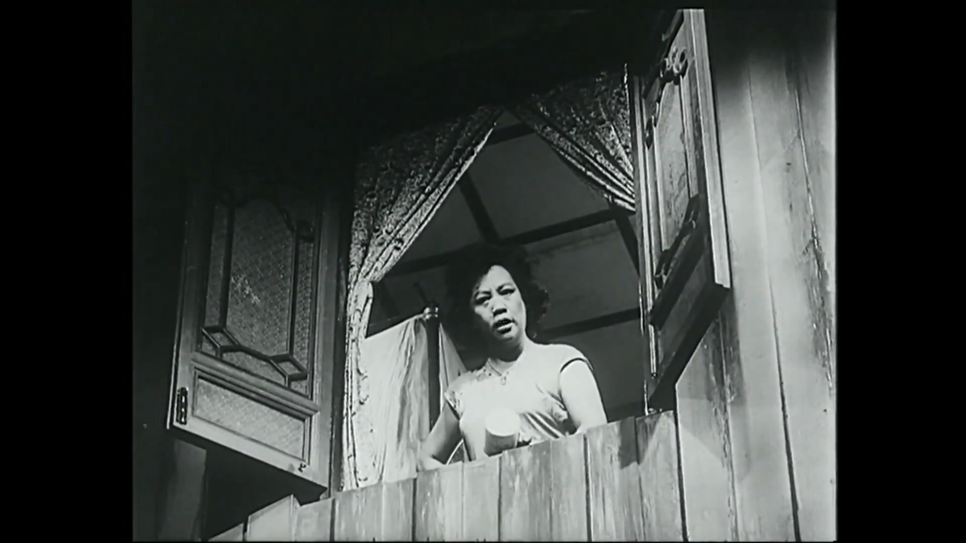 The.House.of.72.Tenants.1963.1080p.WEB-DL.H264.AAC-BATWEB.mp4_20250513_105515.826.jpg