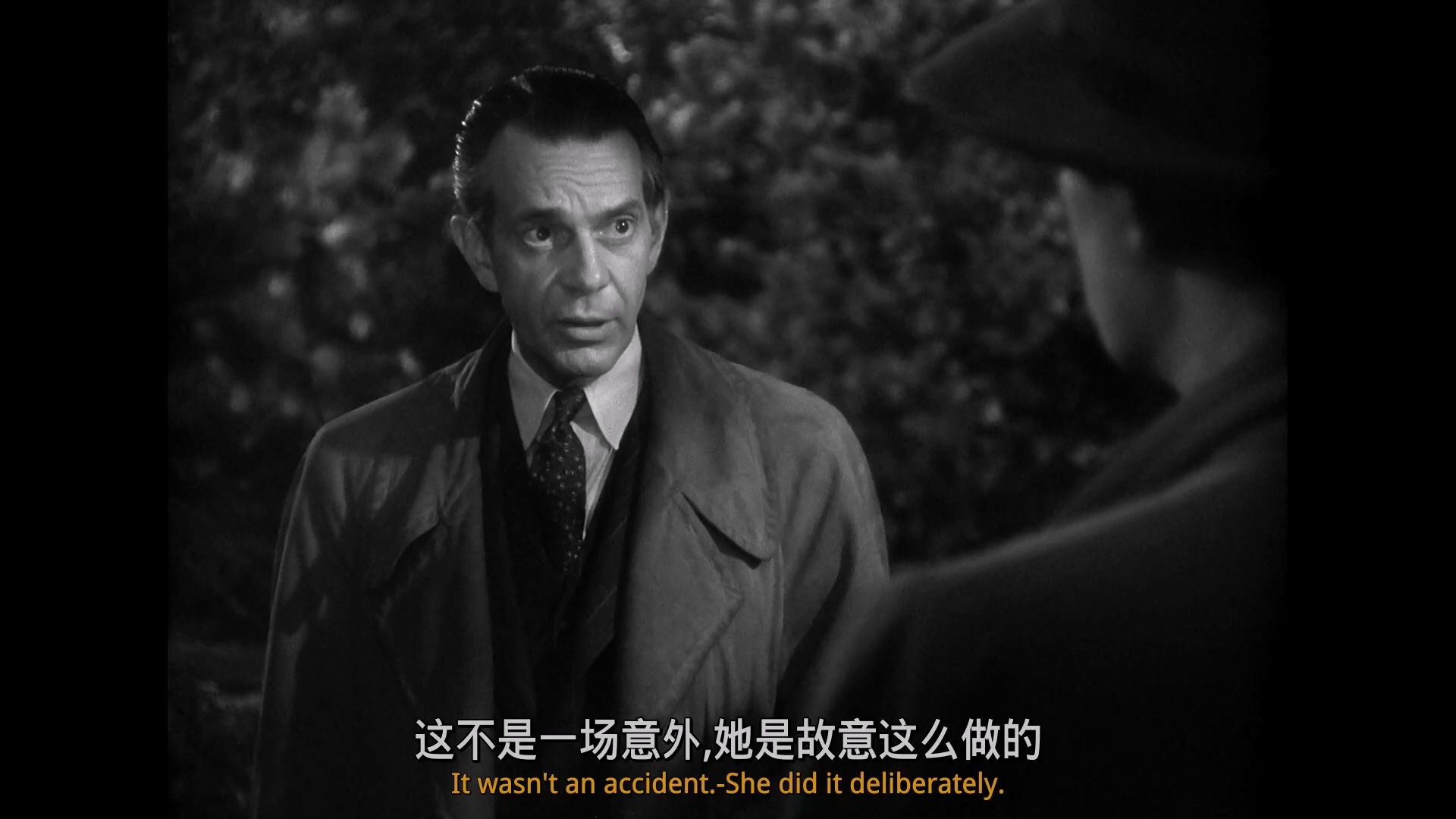 作茧自缚.1947.BD1080p.中英双字.mp4_20250515_004529.502.jpg