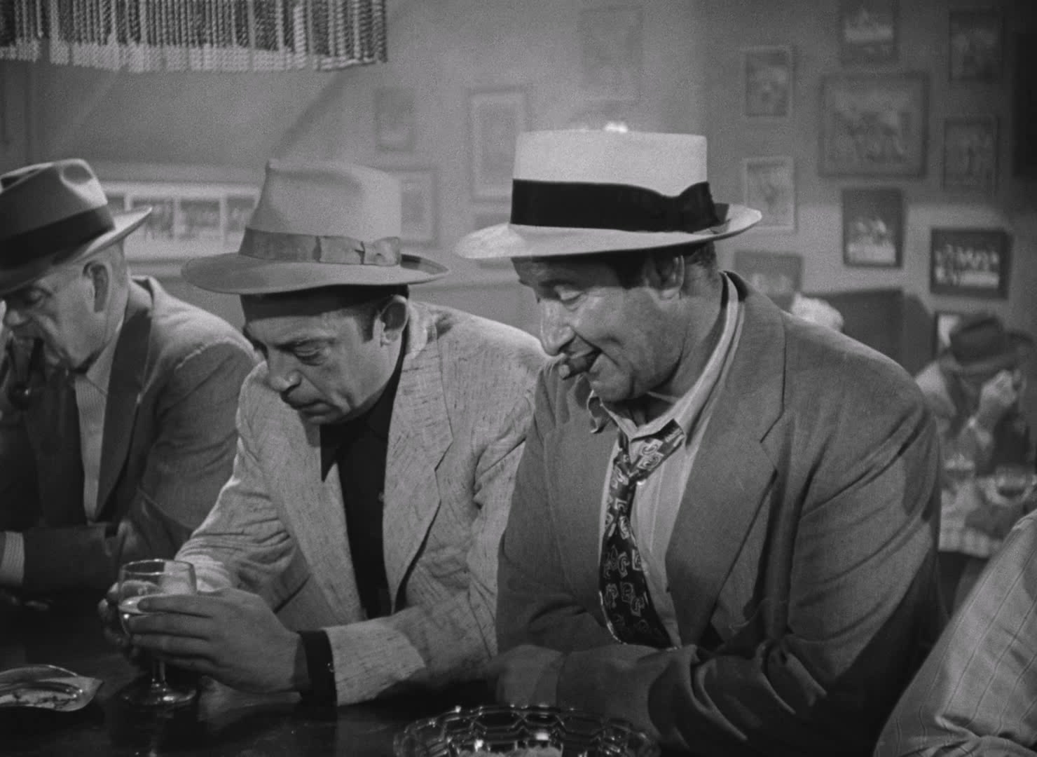 出卖皮肉的人 1080p 1949.mp4_20250515_235825.163.jpg