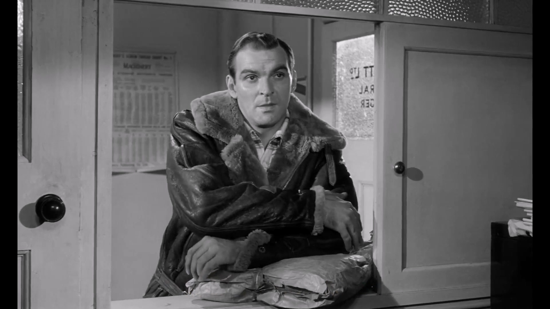 地狱司机 1080p 1957.mkv_20250518_160233.278.jpg