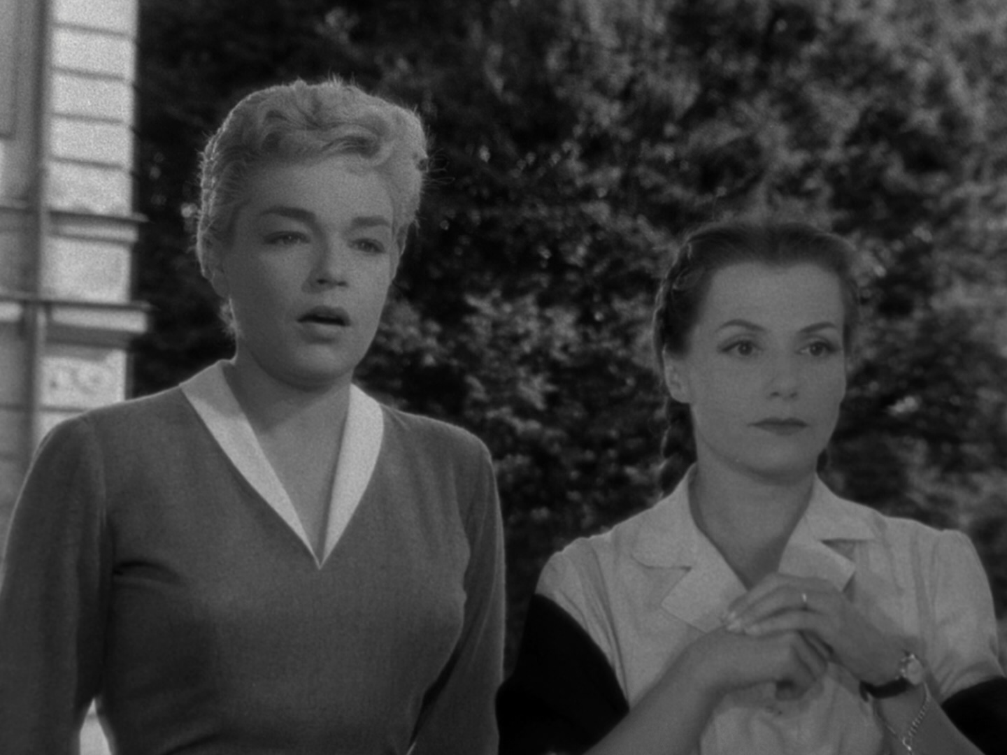 Les.diaboliques.1955.CC.1080p.BluRay.x265.10bit.FLAC.1.0-SONYHD.mkv_20250526_164.jpg