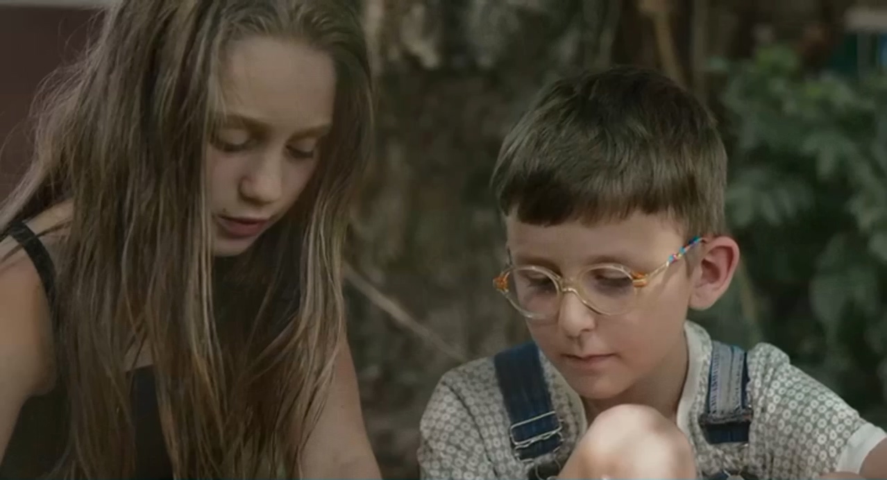 小小港湾 (2017) 720p [AAC, AC3] [zho, ces] h264.mkv_20250527_000955.961.jpg