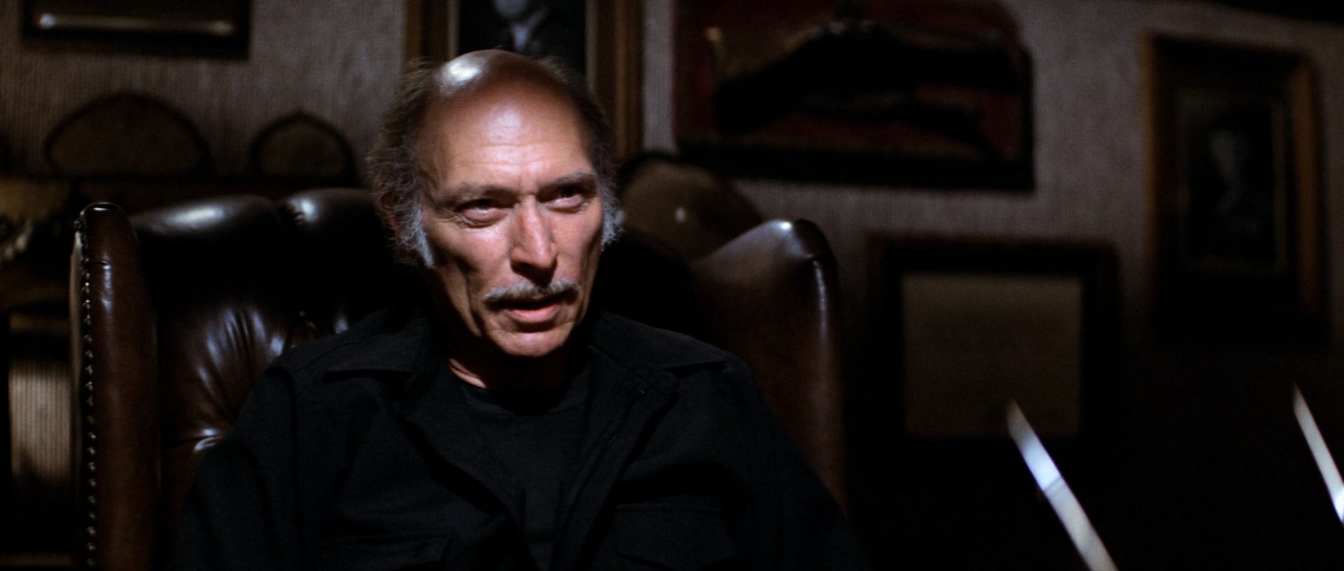 纽约大逃亡.Escape from New York .1981.1080p.BluRay.x265-SAMPA-bylh.mkv_20250528_.jpg