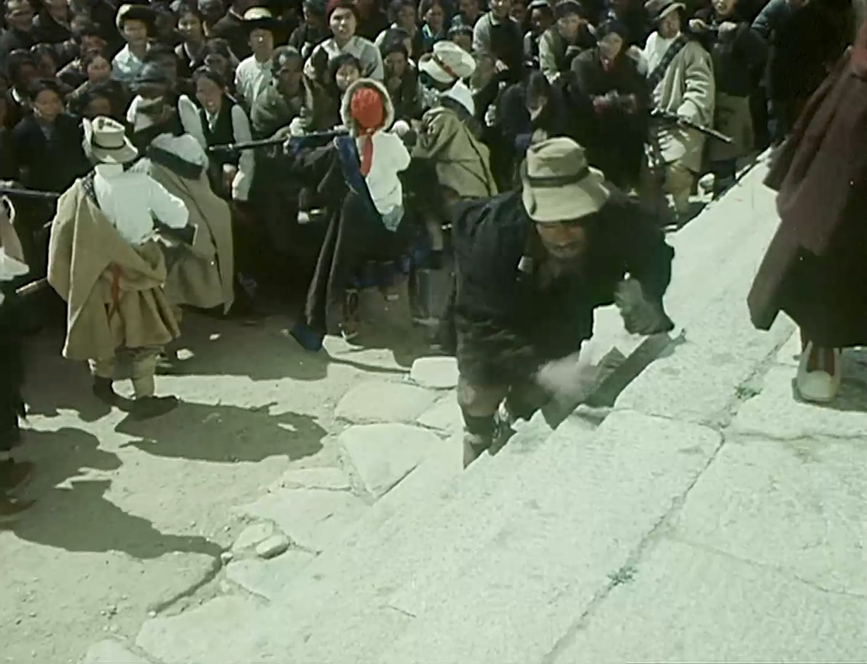 雪山泪 1979.mp4_20250531_123414.424.jpg