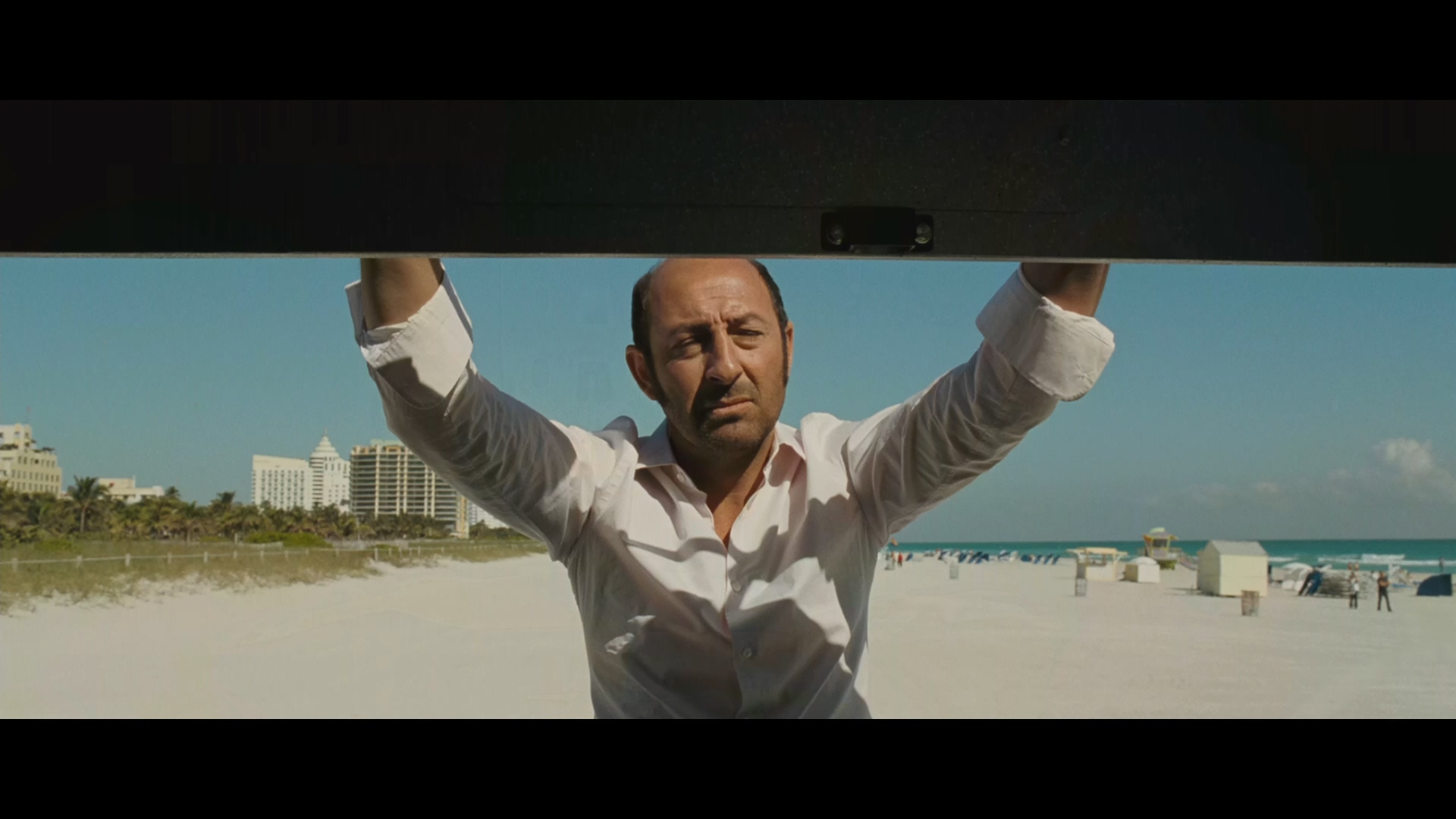 迈阿密行动 (2009) 1080p [AAC, AC3] [zho, fra] h264.mkv_20250604_002656.525.jpg