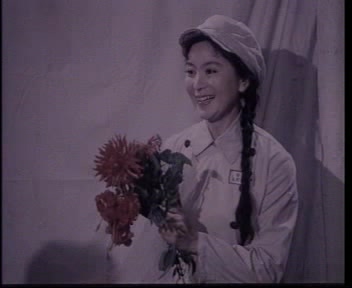 恶梦醒来是早晨 1980 珠影.MP4_20250608_182425.563.jpg