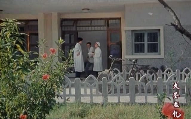 春晖.chun Hui.1982.DVD.X264.AAC(0：-)-.mkv_20250611_184330.573.jpg