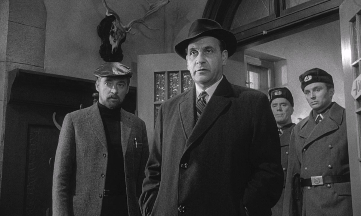 The.Spy.Who.Came.in.from.the.Cold.1965.720p.BluRay.X264-AMIABLE-bylh.mkv_2025061.jpg