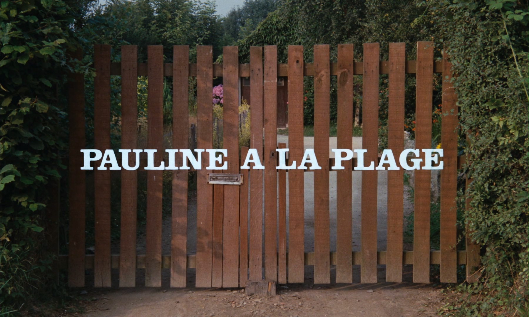 Pauline.at.the.Beach.1983.BluRay.1080p.LPCM.1.0.x265.10bit-DreamHD.mkv_20250613_.jpg