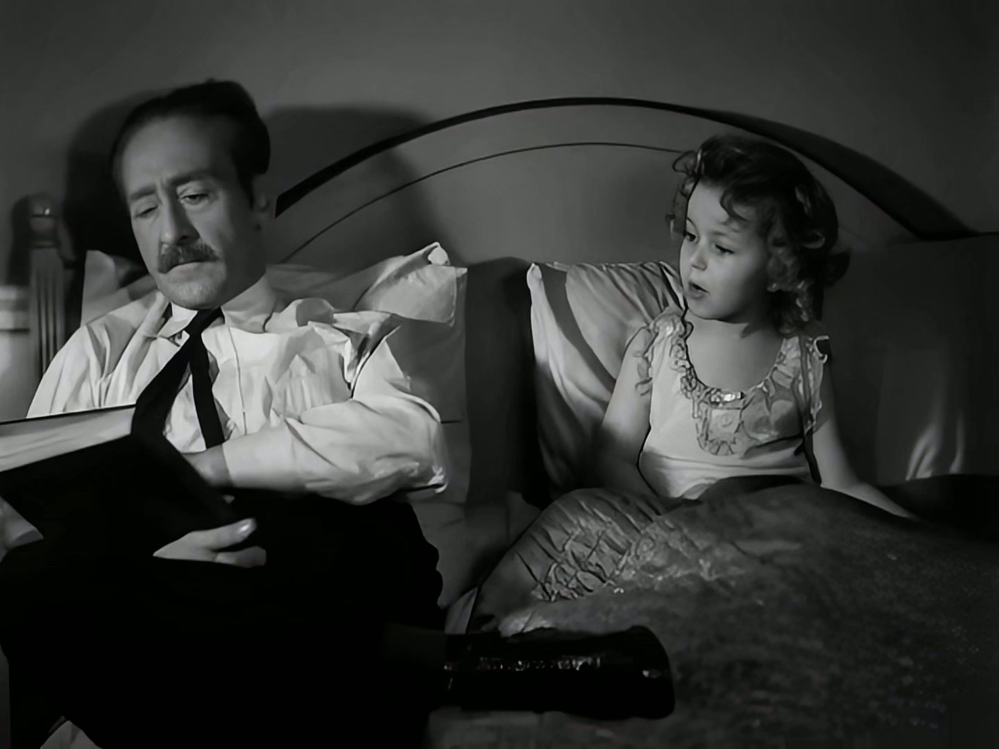 1934 马克小姐 Little Miss Marker.mkv_20250616_214258.353.jpg