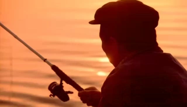 远离战争的年代.Far Bemoved from the War Age.1987.DVD.X264.AAC.HALFCD.mkv_2025061.jpg