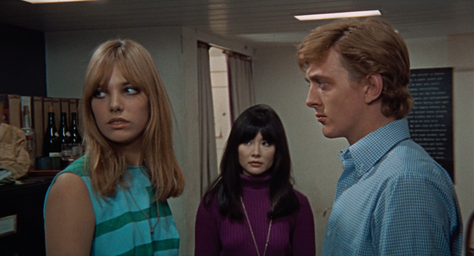 Blow-Up.1966.CC.BluRay.1080p.DTS-HD.MA.1.0.x265.10bit-ALT.mkv_20250621_001227.437.jpg