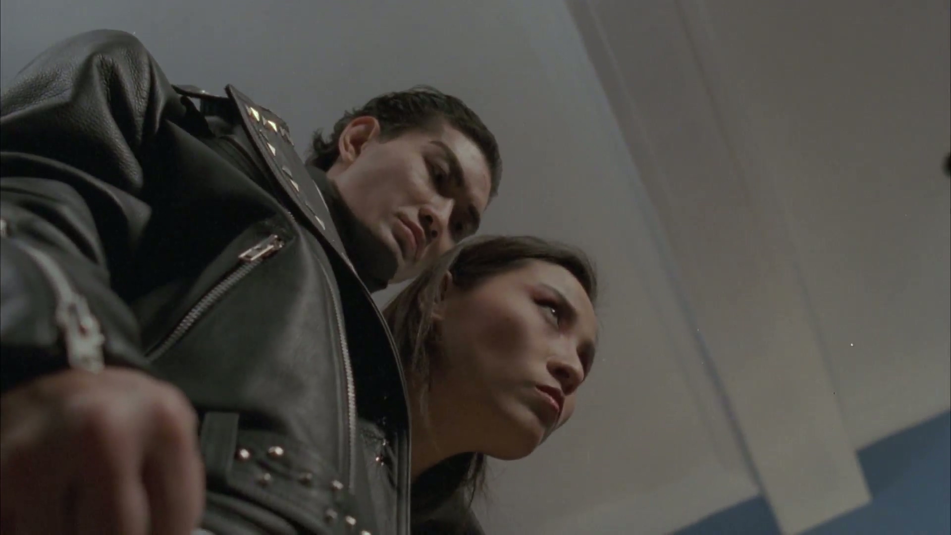 1992 岆怪嘟巿.mkv_20250620_152143.929.jpg