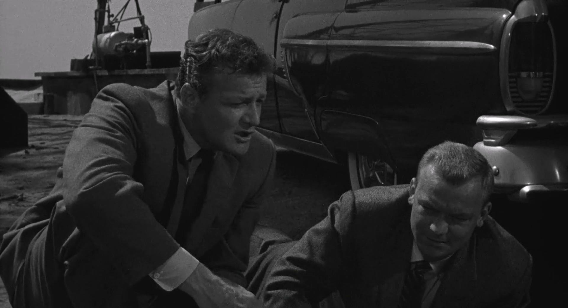 夜幕 1080p 1956.mp4_20250621_132856.931.jpg