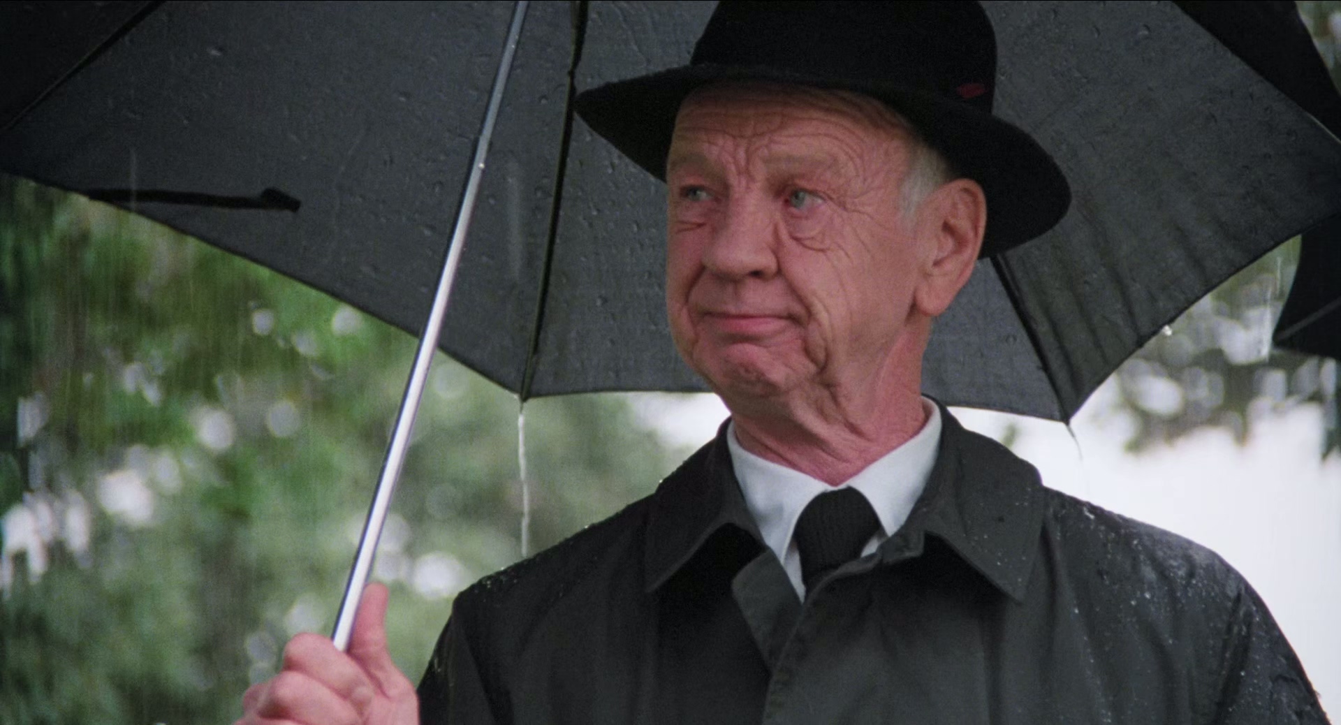 1985 夜半鬼敲门 1 House 1.mkv_20250626_010524.855.jpg