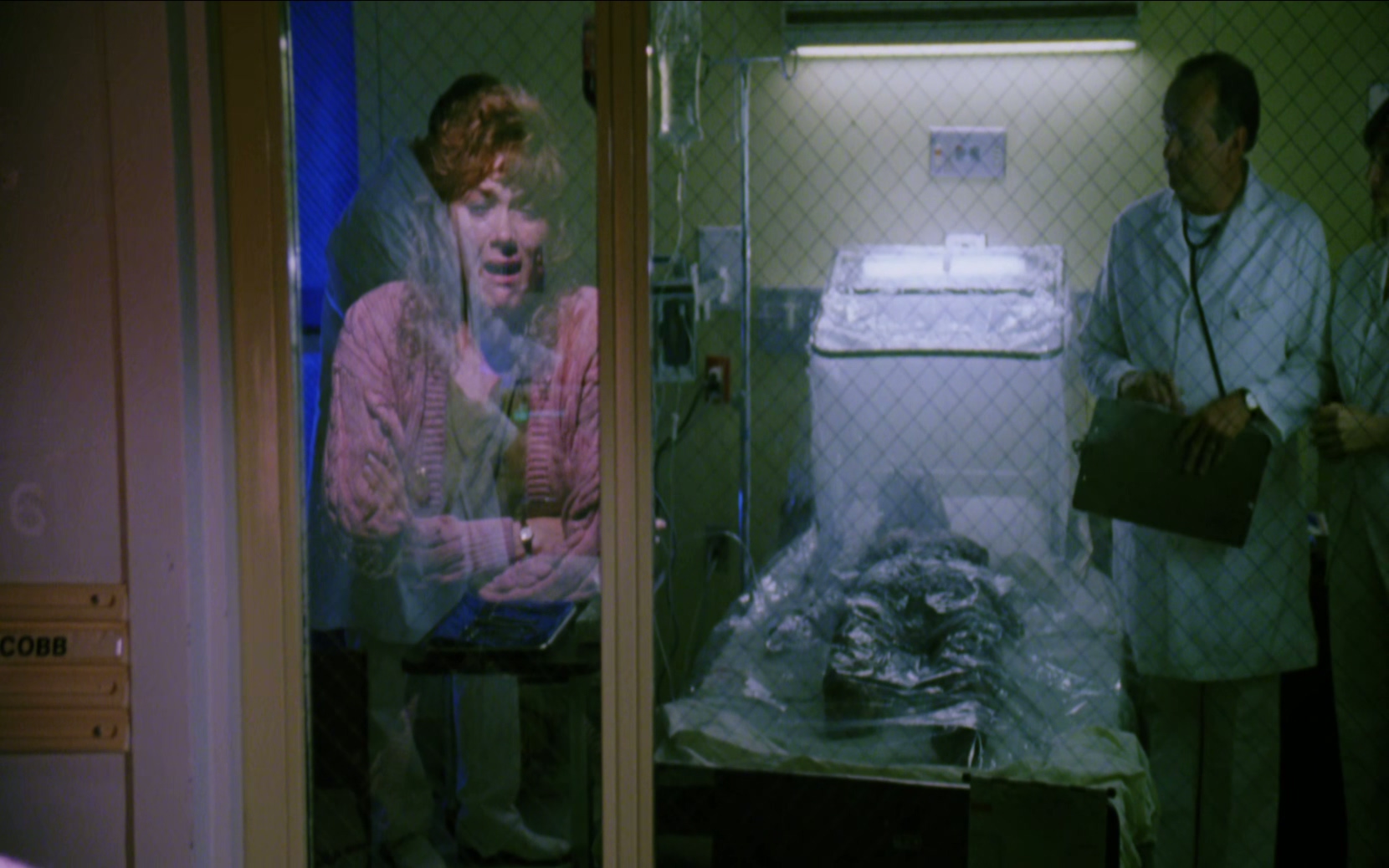 1992 夜半鬼敲门 4 House 4.mkv_20250626_023206.588.jpg