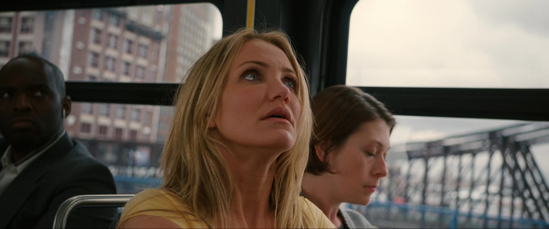 危情谍战.Knight and Day.2010.2Audio.CN.mkv_20250702_003947.192.jpg