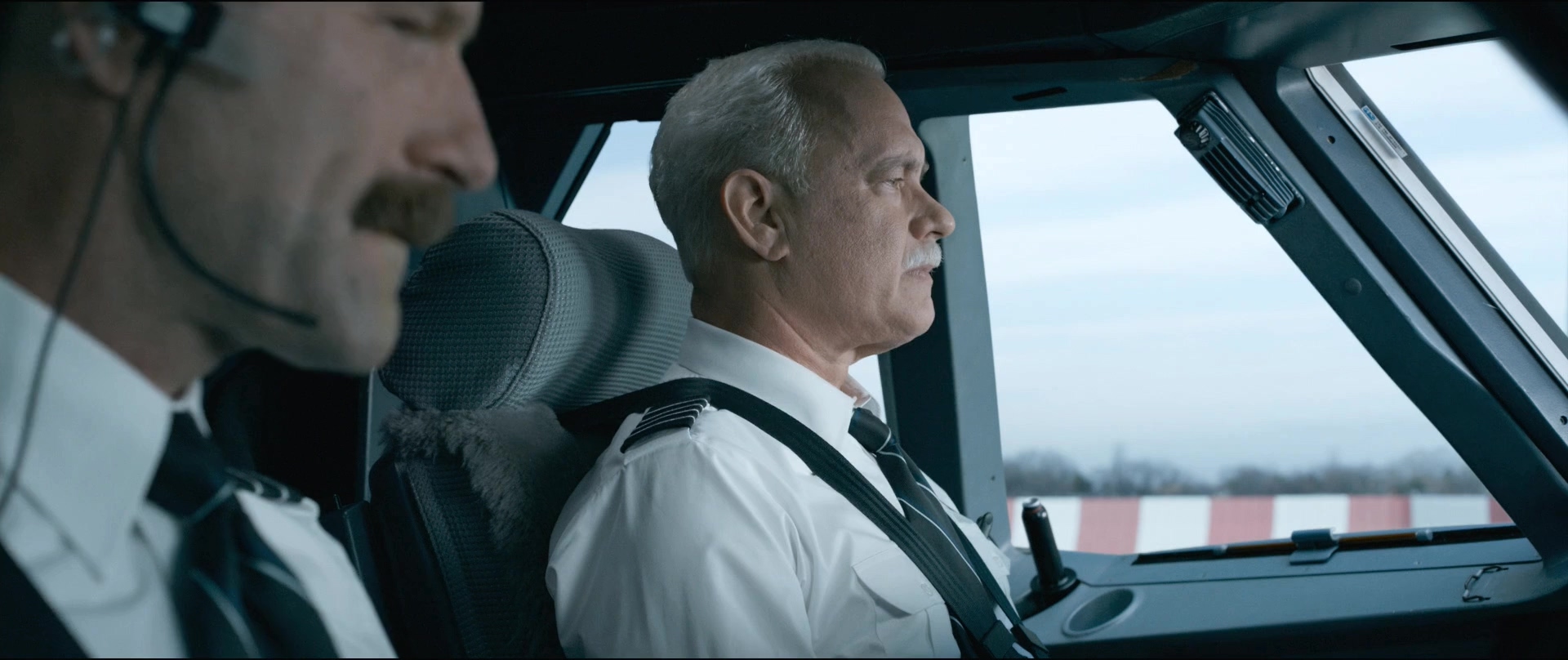 萨利机长.Sully.2016.CN.mkv_20250706_155758.553.jpg