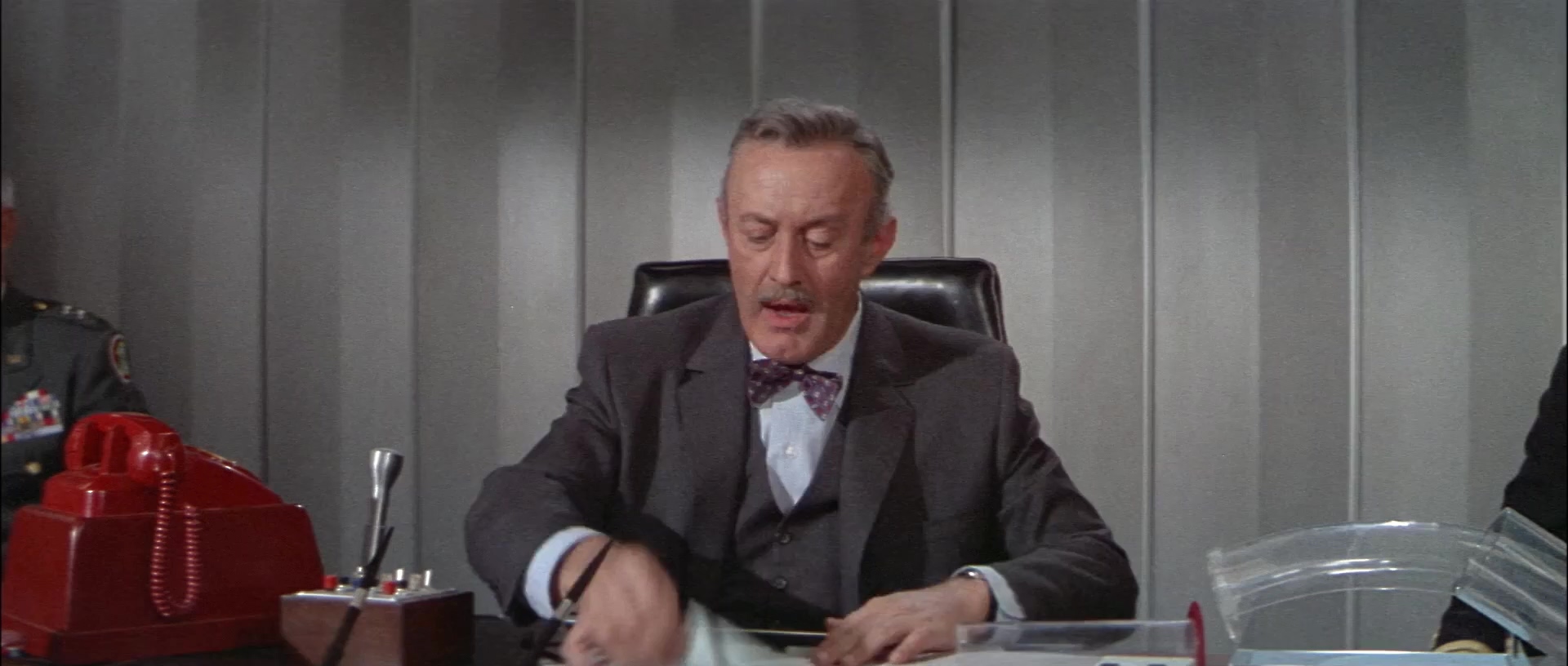 谍报飞龙1.Our Man Flint.1966.CNSC.mkv_20250709_122451.153.jpg