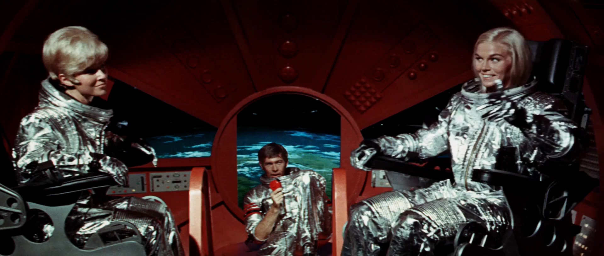 谍报飞龙2.In Like Flint.1967.CNSC.mkv_20250709_123017.710.jpg