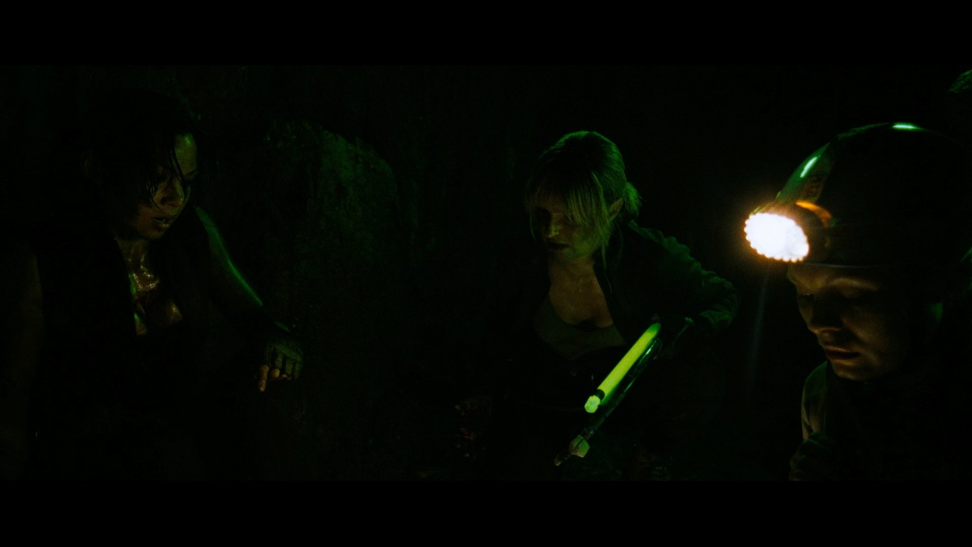 黑暗侵袭 (2005).mkv_011246.792.png