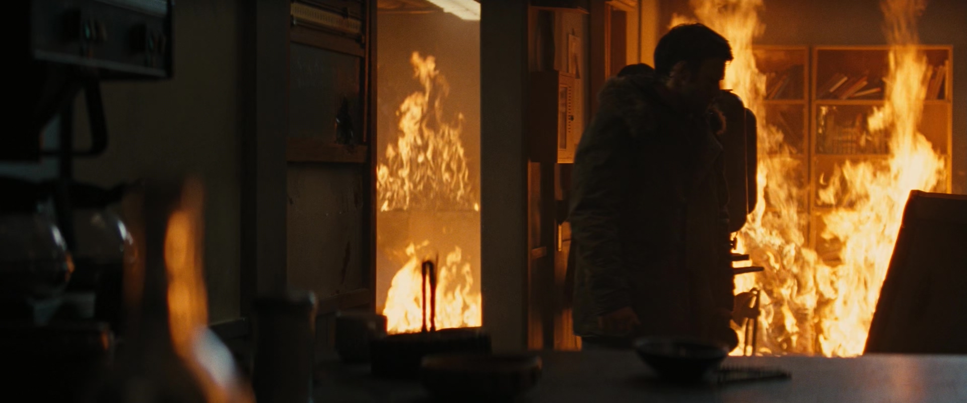 怪形前传.The Thing.2011.CN.mkv_20250712_151831.908.jpg