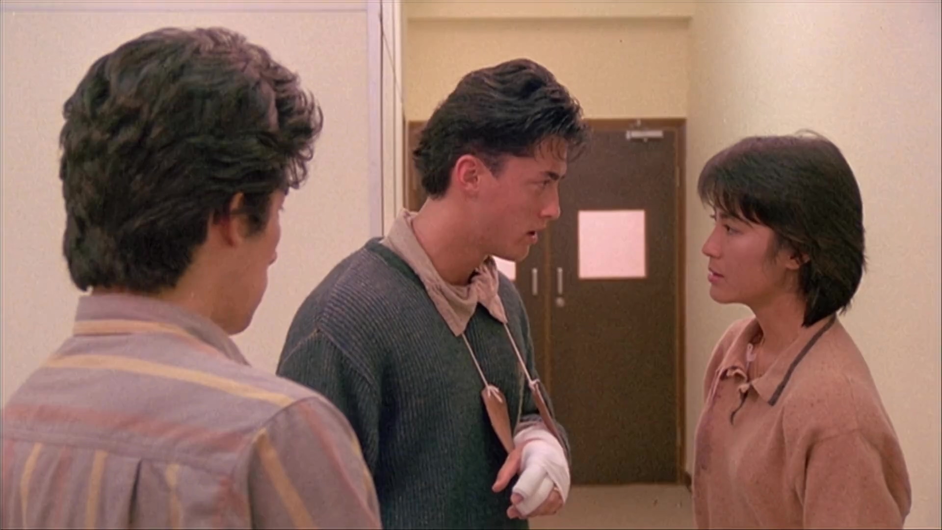 皇家师姐2 皇家战士.1986.2Audio.CNSC.mkv_20250717_161116.079.jpg